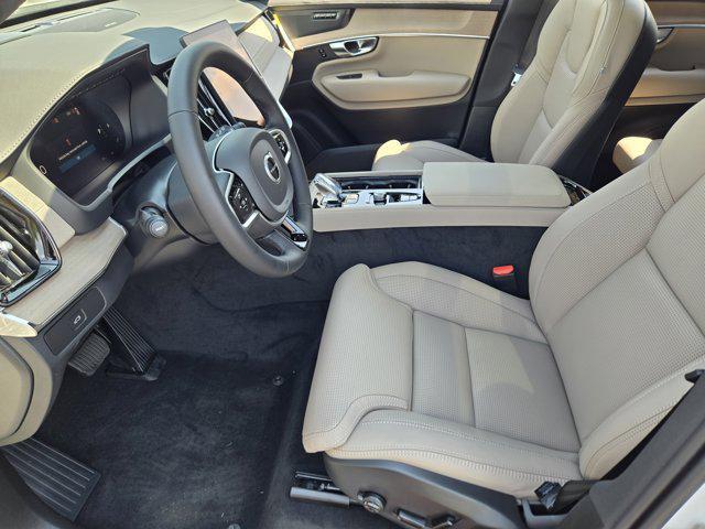 new 2026 Volvo XC90 car, priced at $75,155