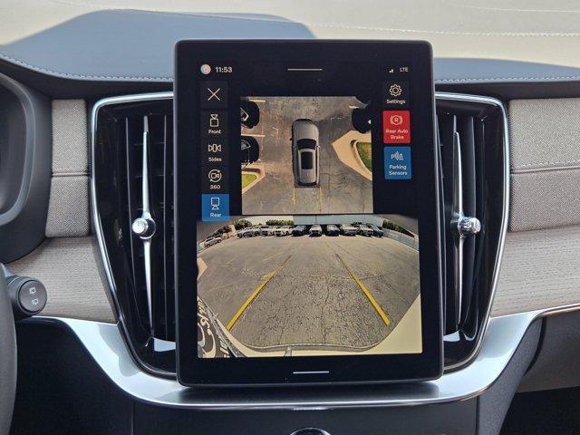 new 2026 Volvo XC90 car, priced at $75,155