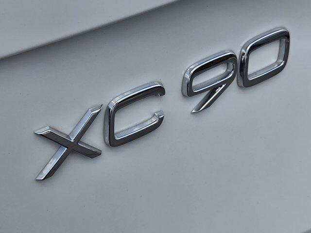 new 2025 Volvo XC90 Plug-In Hybrid car, priced at $76,695