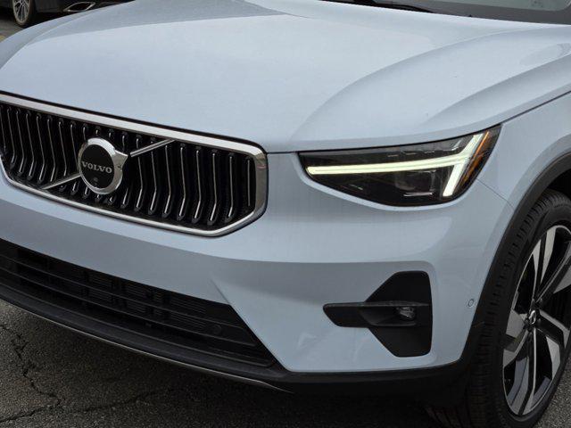 new 2025 Volvo XC40 car, priced at $50,595