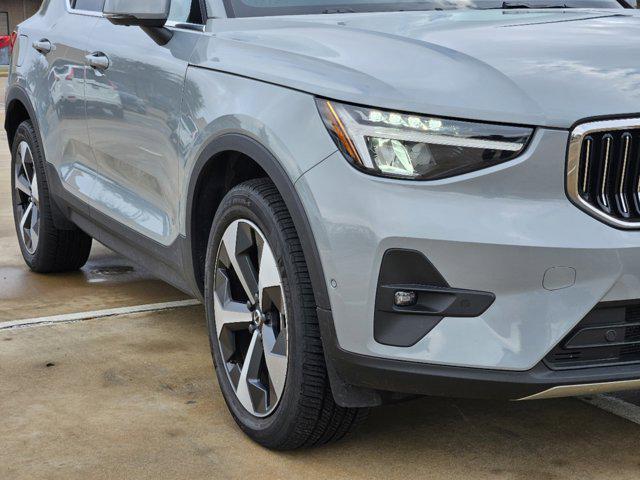 used 2024 Volvo XC40 car, priced at $34,991