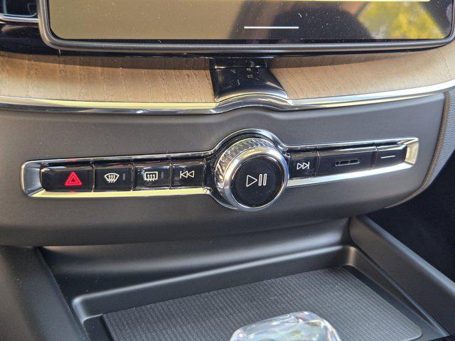 new 2026 Volvo XC60 Plug-In Hybrid car, priced at $69,725