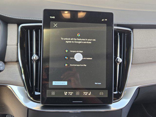 new 2026 Volvo XC90 car, priced at $71,825