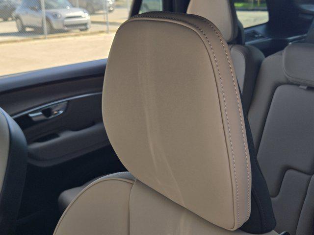 new 2026 Volvo XC90 car, priced at $71,825