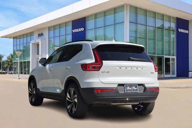 new 2025 Volvo XC40 car, priced at $49,460