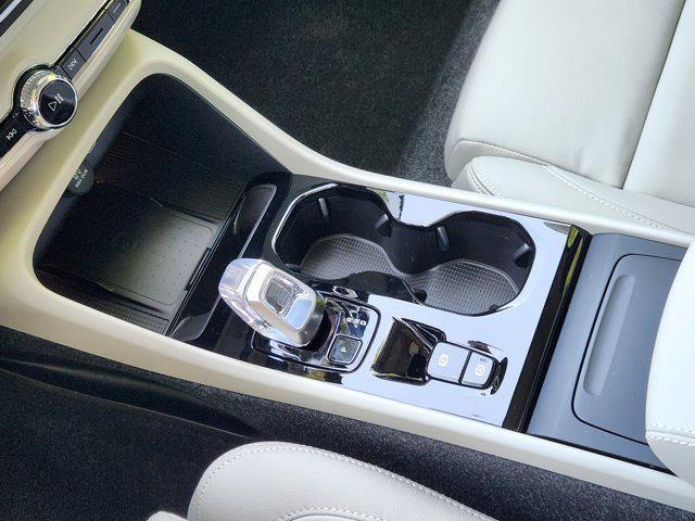 new 2025 Volvo XC40 car, priced at $48,335