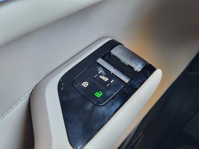 new 2025 Volvo EX90 car, priced at $87,750