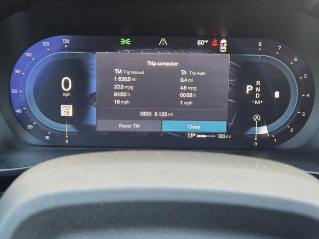 new 2025 Volvo XC40 car, priced at $34,991