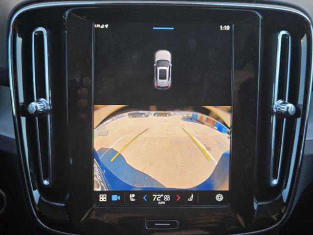 new 2025 Volvo XC40 car, priced at $34,991