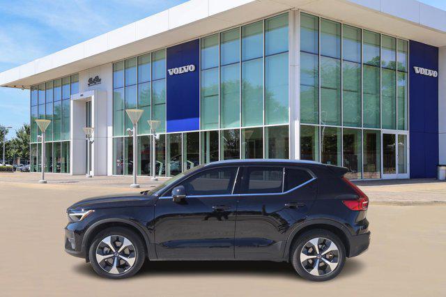new 2025 Volvo XC40 car, priced at $34,991