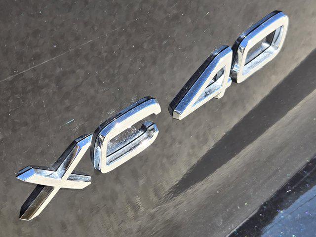 new 2025 Volvo XC40 car, priced at $34,991