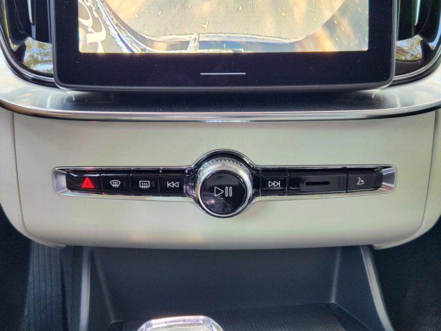 new 2026 Volvo XC90 car, priced at $75,155