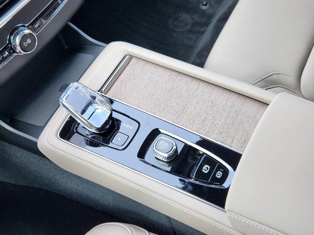 new 2026 Volvo XC90 car, priced at $71,825