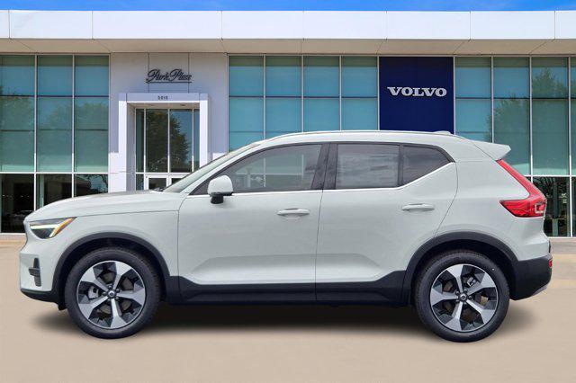 new 2025 Volvo XC40 car, priced at $45,485