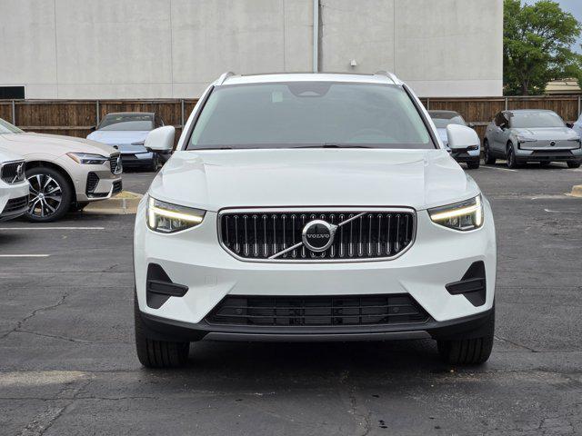 new 2025 Volvo XC40 car, priced at $45,485