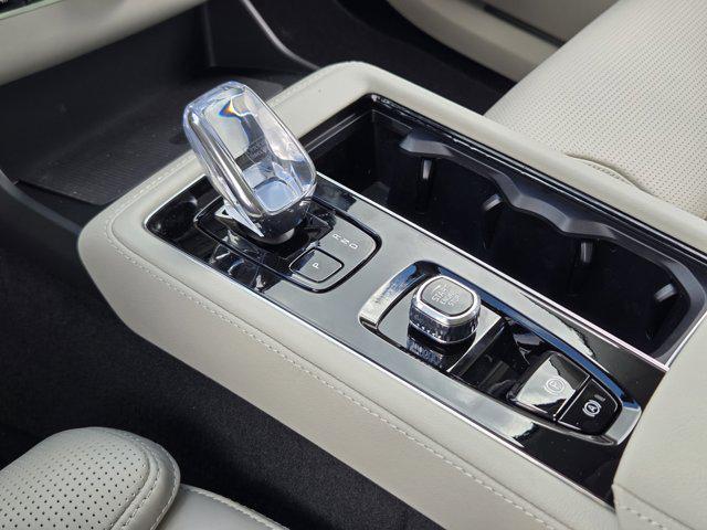 new 2026 Volvo XC90 car, priced at $75,155