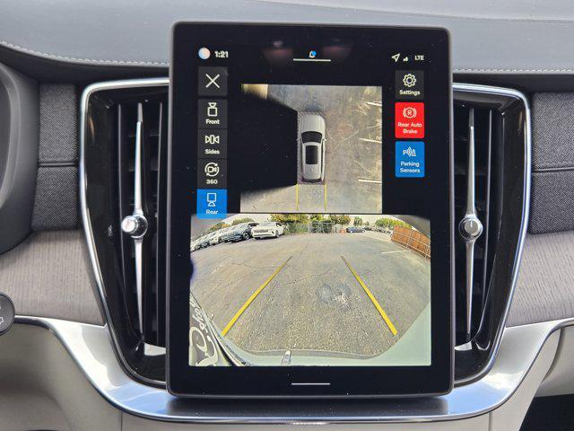 new 2026 Volvo XC90 car, priced at $75,155