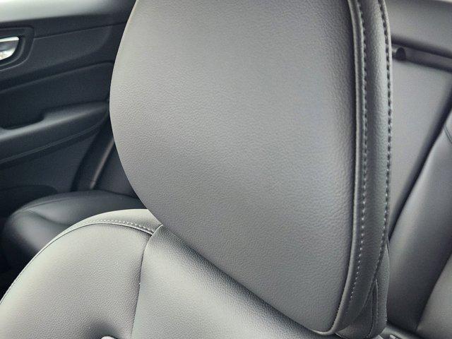 new 2025 Volvo XC60 car, priced at $50,285