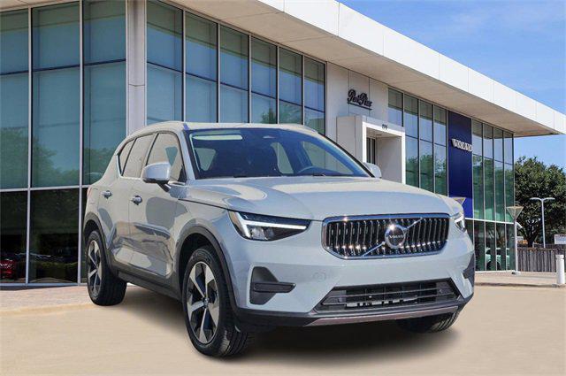 used 2025 Volvo XC40 car, priced at $34,491