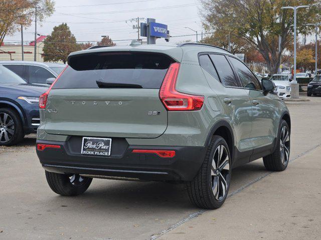 new 2025 Volvo XC40 car, priced at $51,550