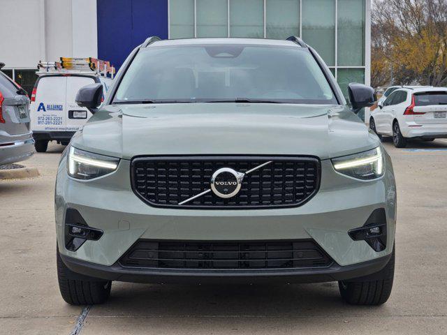 new 2025 Volvo XC40 car, priced at $51,550