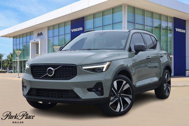 new 2025 Volvo XC40 car, priced at $51,550