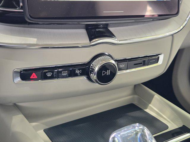 new 2026 Volvo XC60 car, priced at $63,935