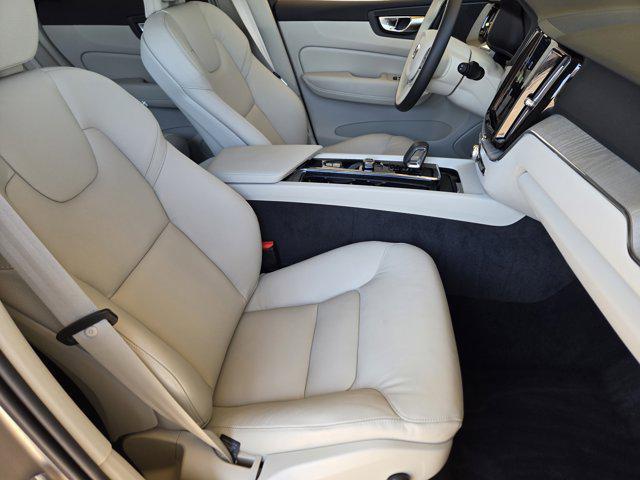used 2025 Volvo XC60 car