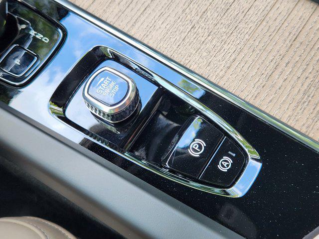 new 2026 Volvo XC60 car, priced at $57,985