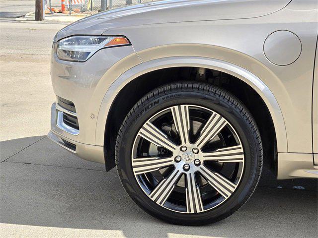 used 2025 Volvo XC90 Plug-In Hybrid car