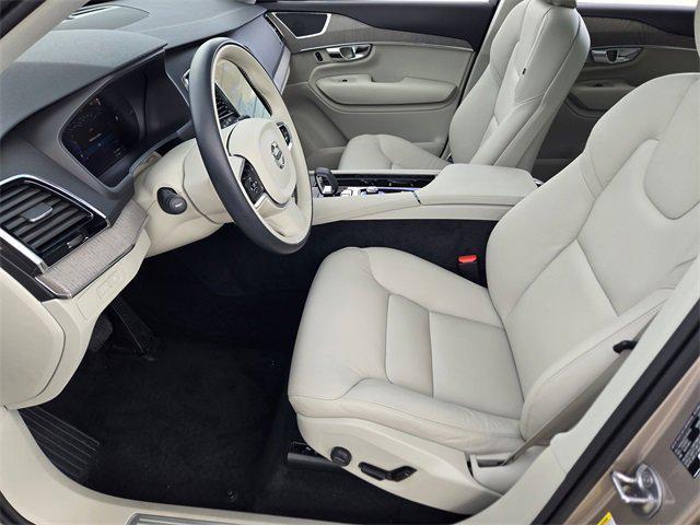 used 2025 Volvo XC90 Plug-In Hybrid car