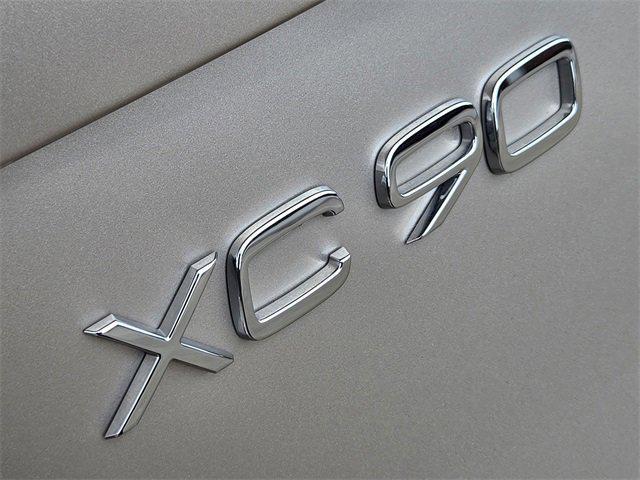 used 2025 Volvo XC90 Plug-In Hybrid car