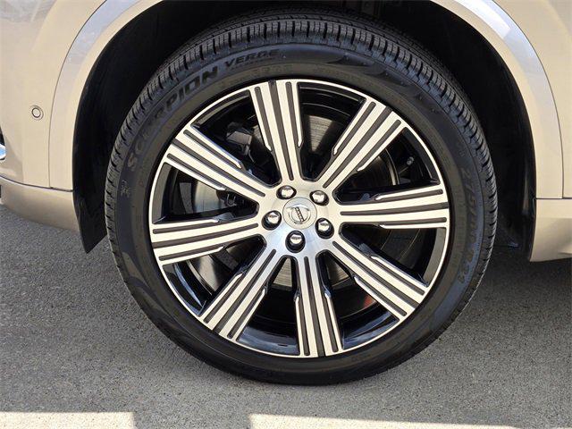 used 2025 Volvo XC90 Plug-In Hybrid car