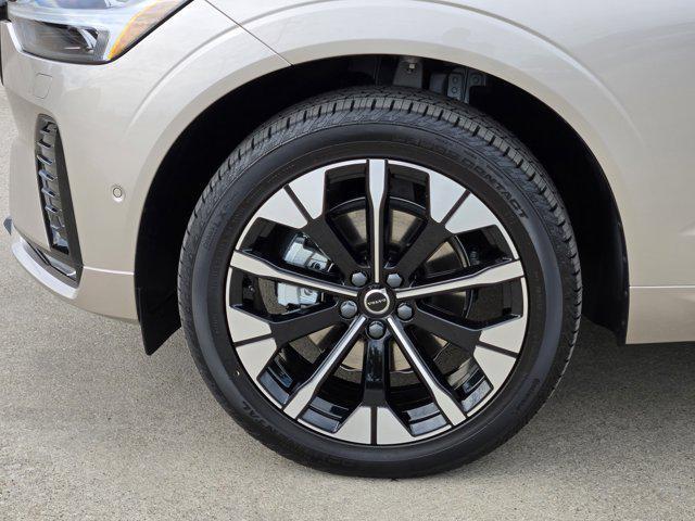 new 2026 Volvo XC60 car, priced at $57,985
