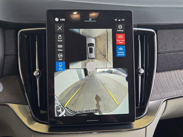 new 2026 Volvo XC90 car, priced at $81,325