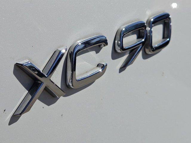 used 2022 Volvo XC90 car, priced at $40,991