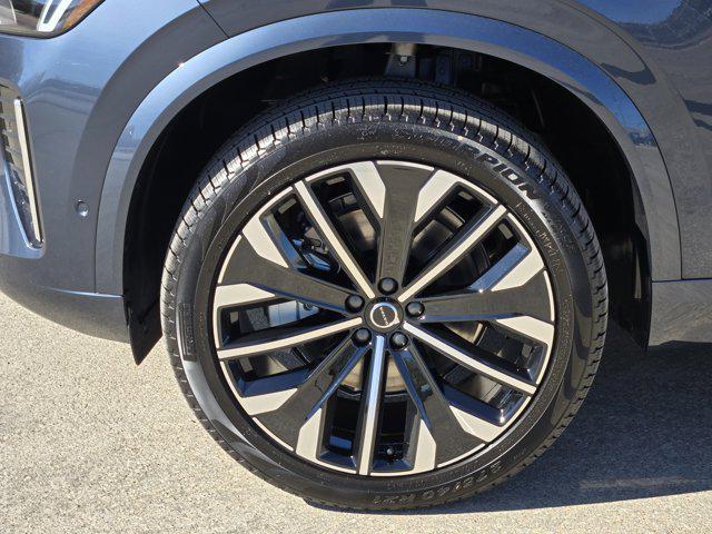 new 2026 Volvo XC90 car, priced at $75,155