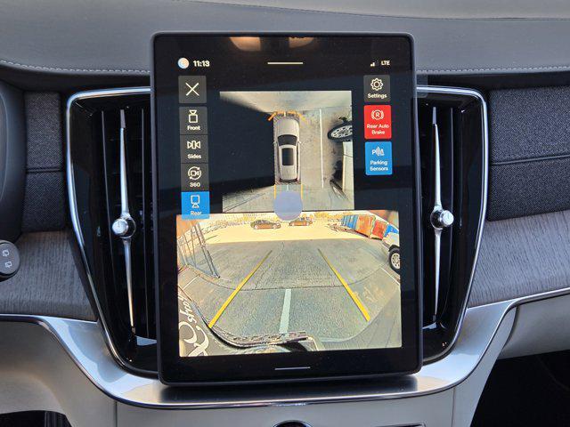 new 2026 Volvo XC90 car, priced at $75,155