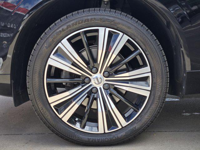 used 2022 Volvo XC60 car, priced at $36,483
