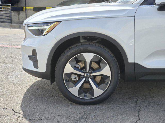 used 2025 Volvo XC40 car, priced at $35,670