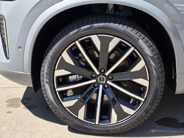 new 2025 Volvo XC90 Plug-In Hybrid car, priced at $82,405