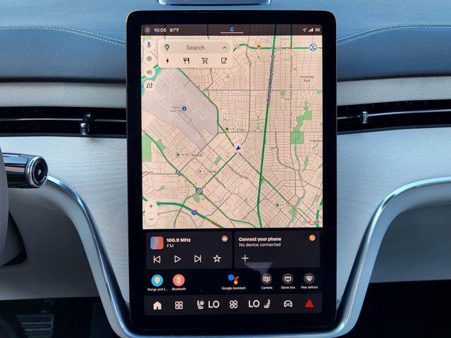 new 2025 Volvo EX90 car, priced at $88,570