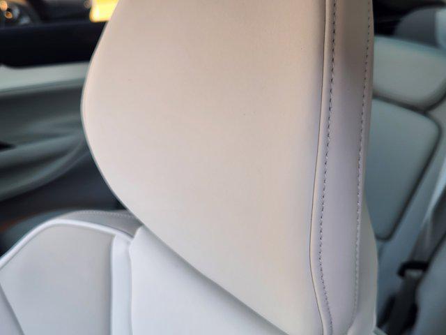 new 2025 Volvo EX90 car, priced at $88,570