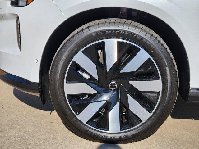 new 2025 Volvo EX90 car, priced at $88,570