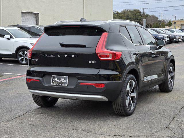 new 2025 Volvo XC40 car, priced at $46,015