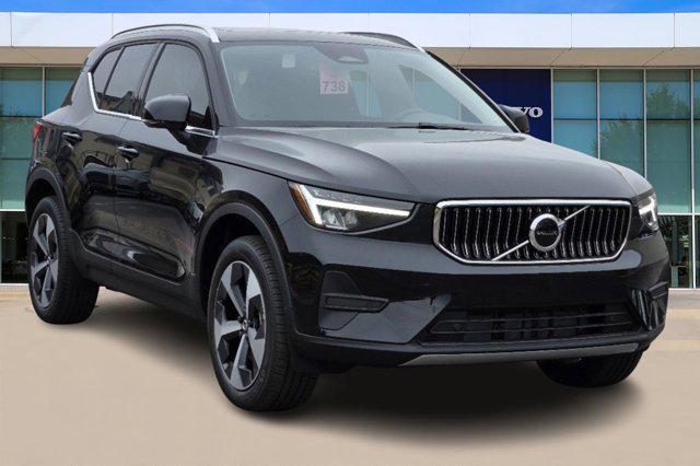 new 2025 Volvo XC40 car, priced at $46,015