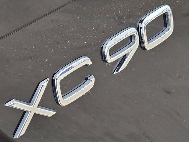 new 2025 Volvo XC90 car, priced at $78,905