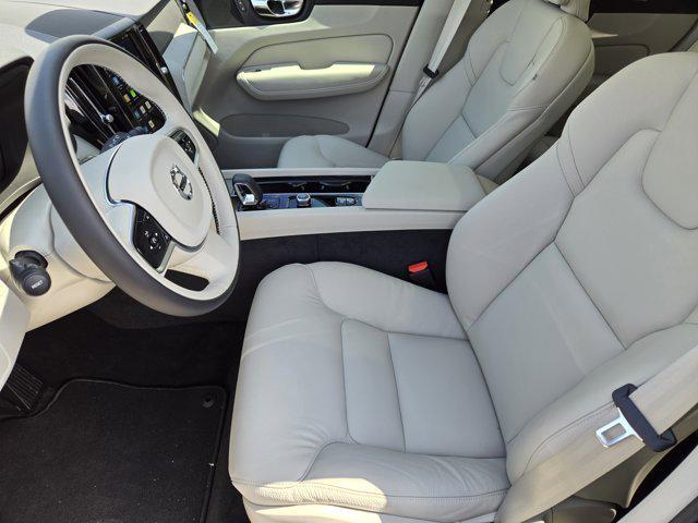 new 2025 Volvo XC60 car, priced at $54,585