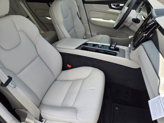 new 2025 Volvo XC60 car, priced at $54,585