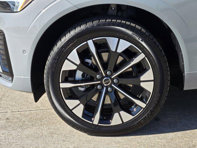 new 2026 Volvo XC60 car, priced at $57,985